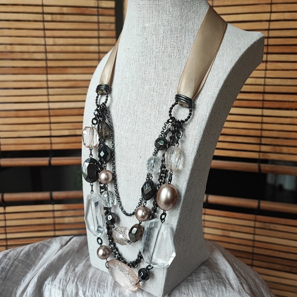 NY Co Ribbon Lucite Bauble Oversized Statement Necklace Faux Pearls Gunmetal - Picture 2 of 15